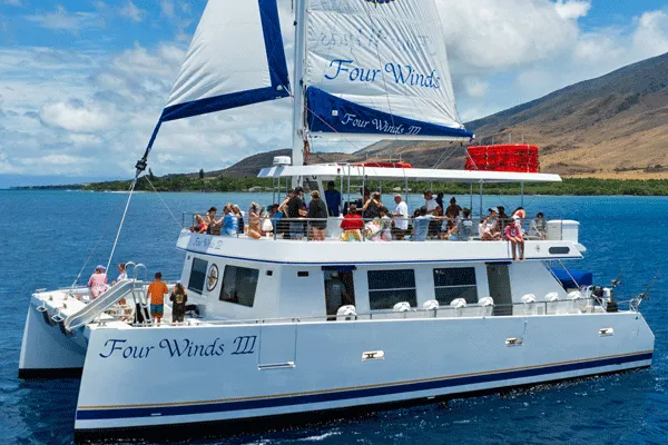 Four Winds III Deluxe Molokini Snorkeling